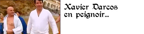 Xavier Darcos en peignoir