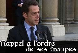 Sarkozy sur le perron de l'Elysée