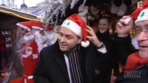 Xavier Bertrand en père noël